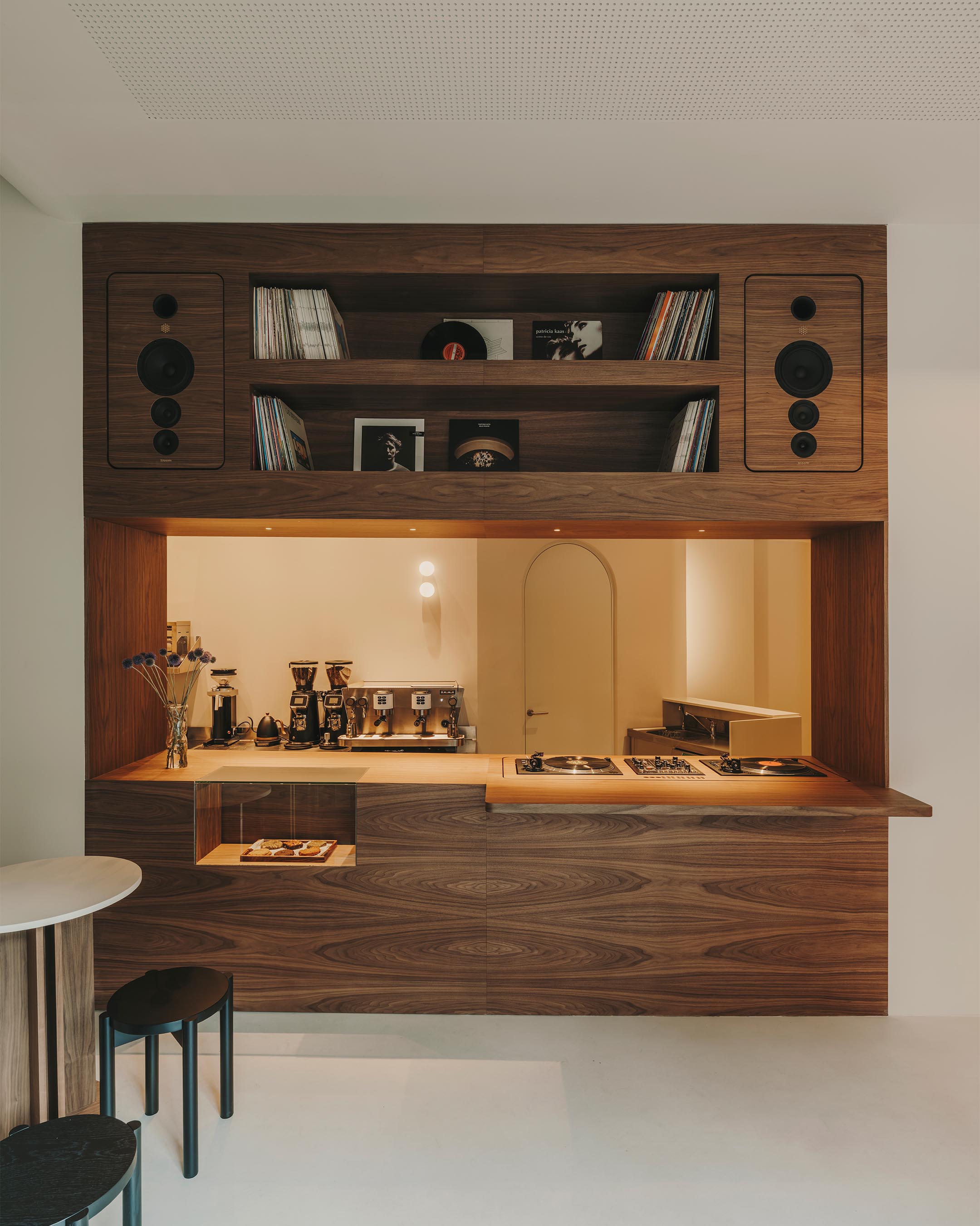 Softer Volumes Cafes Vol. 02